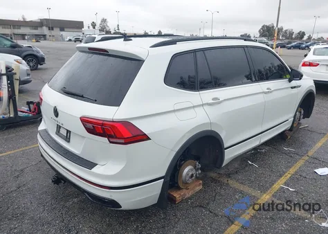 2023 Volkswagen Tiguan 2.0T Se R-Line Black z USA, uszkodzony, nr VIN 3VVCB7AX3PM133002